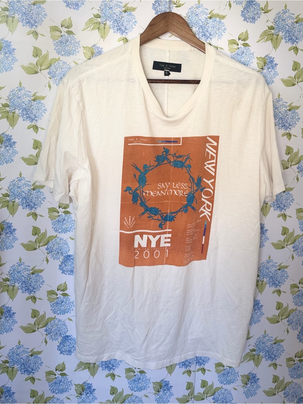 Classic Men's Crew Neck T-Shirt in Cream - Picture 2 of 5